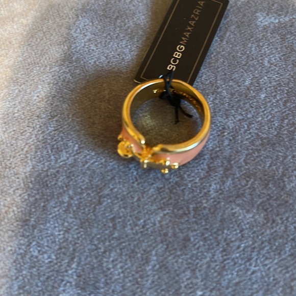 Costume ring - Picture 2 of 5